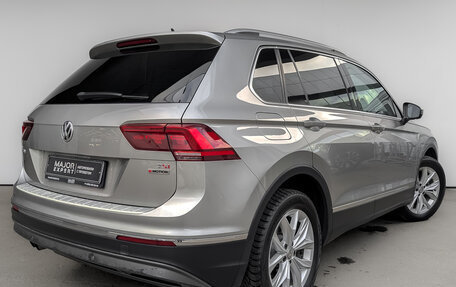 Volkswagen Tiguan II, 2017 год, 1 695 000 рублей, 5 фотография