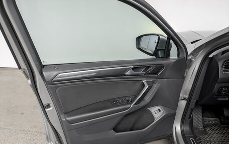Volkswagen Tiguan II, 2017 год, 1 695 000 рублей, 17 фотография