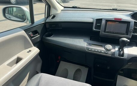 Honda Freed I, 2009 год, 899 999 рублей, 14 фотография