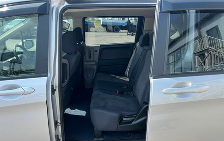 Honda Freed I, 2009 год, 899 999 рублей, 17 фотография