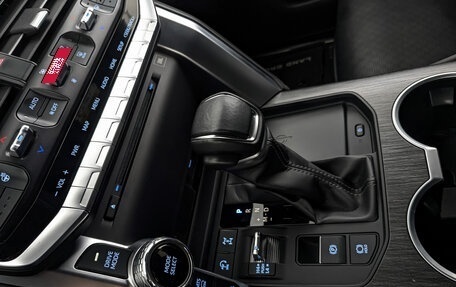 Toyota Land Cruiser, 2021 год, 10 300 000 рублей, 30 фотография