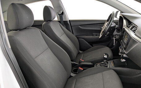 KIA Rio IV, 2021 год, 1 075 000 рублей, 23 фотография