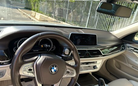 BMW 7 серия, 2016 год, 2 700 000 рублей, 5 фотография