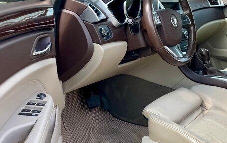 Cadillac SRX II рестайлинг, 2012 год, 1 195 000 рублей, 8 фотография
