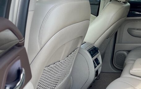 Cadillac SRX II рестайлинг, 2012 год, 1 195 000 рублей, 7 фотография