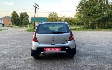Renault Sandero I, 2013 год, 570 000 рублей, 3 фотография