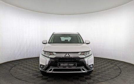 Mitsubishi Outlander III рестайлинг 3, 2021 год, 2 450 000 рублей, 22 фотография