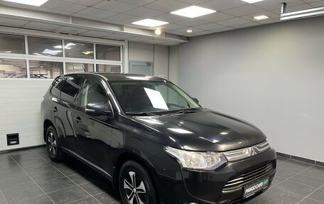 Mitsubishi Outlander III рестайлинг 3, 2013 год, 1 299 000 рублей, 3 фотография