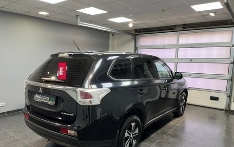 Mitsubishi Outlander III рестайлинг 3, 2013 год, 1 299 000 рублей, 6 фотография