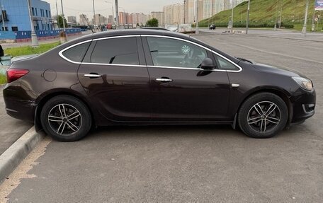 Opel Astra J, 2013 год, 890 000 рублей, 2 фотография