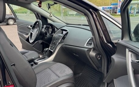 Opel Astra J, 2013 год, 890 000 рублей, 6 фотография