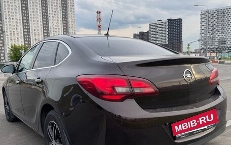 Opel Astra J, 2013 год, 890 000 рублей, 5 фотография