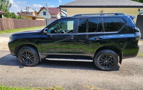 Toyota Land Cruiser Prado 150 рестайлинг 2, 2021 год, 4 500 000 рублей, 3 фотография