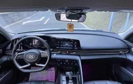 Hyundai Elantra, 2022 год, 1 380 000 рублей, 7 фотография