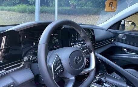 Hyundai Elantra, 2022 год, 1 380 000 рублей, 8 фотография