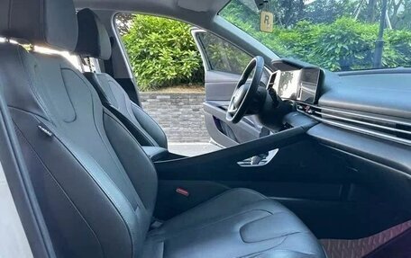 Hyundai Elantra, 2022 год, 1 380 000 рублей, 12 фотография