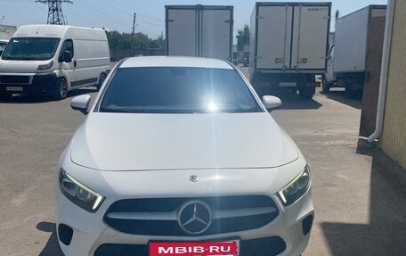 Mercedes-Benz A-Класс, 2019 год, 1 700 000 рублей, 3 фотография