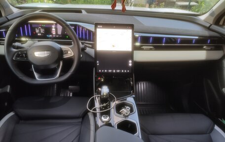 Geely Atlas, 2024 год, 3 099 000 рублей, 7 фотография