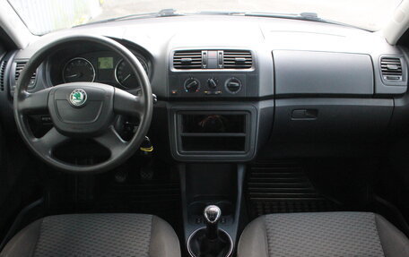 Skoda Fabia II, 2012 год, 450 000 рублей, 13 фотография