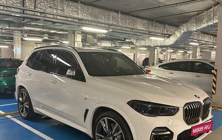 BMW X5, 2019 год, 8 990 000 рублей, 2 фотография