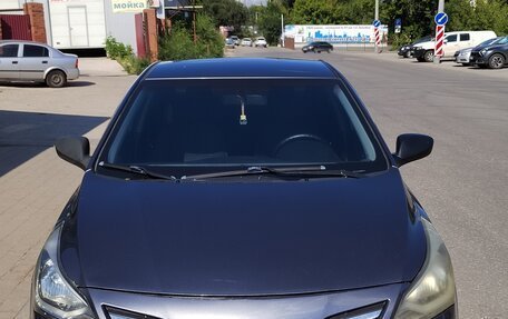 Hyundai Solaris II рестайлинг, 2016 год, 600 000 рублей, 2 фотография