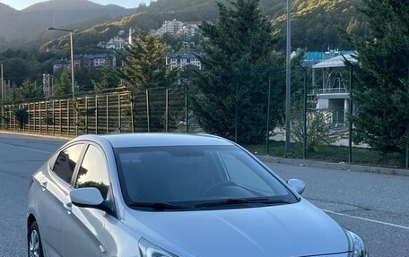 Hyundai Solaris II рестайлинг, 2011 год, 915 000 рублей, 5 фотография