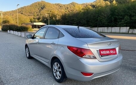 Hyundai Solaris II рестайлинг, 2011 год, 915 000 рублей, 9 фотография