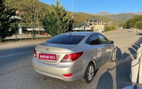 Hyundai Solaris II рестайлинг, 2011 год, 915 000 рублей, 11 фотография