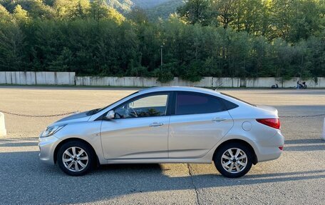 Hyundai Solaris II рестайлинг, 2011 год, 915 000 рублей, 14 фотография