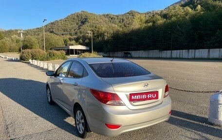 Hyundai Solaris II рестайлинг, 2011 год, 915 000 рублей, 13 фотография