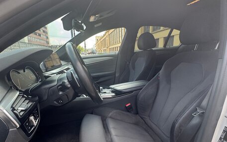 BMW 5 серия, 2018 год, 3 750 000 рублей, 13 фотография
