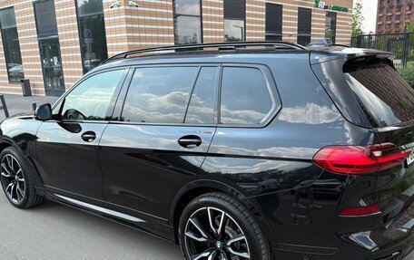 BMW X7, 2021 год, 9 000 000 рублей, 3 фотография