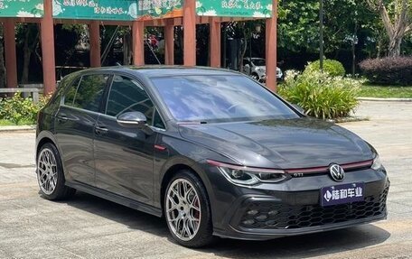 Volkswagen Golf GTI, 2021 год, 1 899 900 рублей, 2 фотография