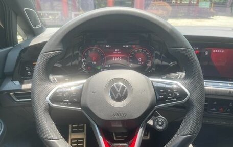 Volkswagen Golf GTI, 2021 год, 1 899 900 рублей, 12 фотография