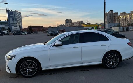 Mercedes-Benz E-Класс, 2020 год, 3 500 000 рублей, 5 фотография