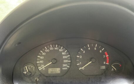 Mitsubishi Carisma I, 2003 год, 80 000 рублей, 2 фотография