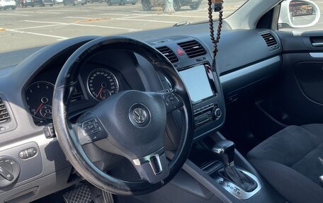 Volkswagen Jetta VI, 2009 год, 750 000 рублей, 12 фотография