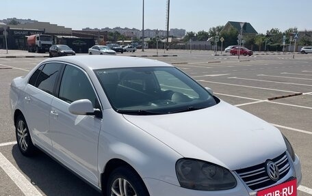 Volkswagen Jetta VI, 2009 год, 750 000 рублей, 4 фотография