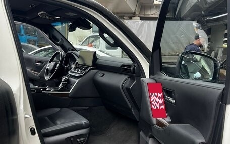Toyota Land Cruiser, 2022 год, 11 490 000 рублей, 8 фотография