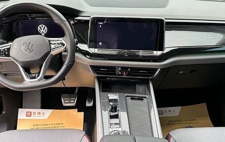 Volkswagen Teramont I, 2022 год, 3 160 000 рублей, 6 фотография
