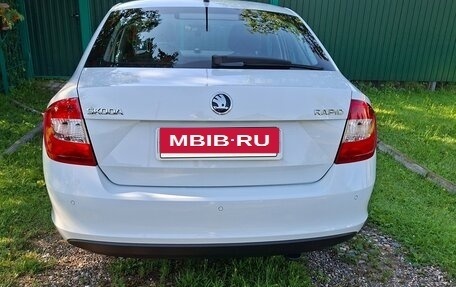 Skoda Rapid I, 2015 год, 1 050 000 рублей, 4 фотография