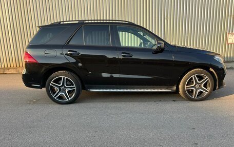 Mercedes-Benz GLE, 2017 год, 2 990 000 рублей, 3 фотография