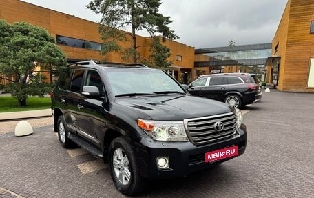 Toyota Land Cruiser 200, 2013 год, 3 600 000 рублей, 2 фотография
