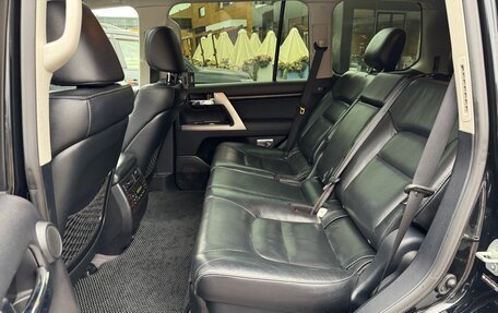 Toyota Land Cruiser 200, 2013 год, 3 600 000 рублей, 8 фотография