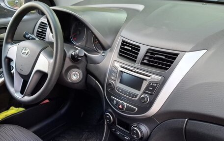 Hyundai Solaris II рестайлинг, 2016 год, 1 120 000 рублей, 5 фотография