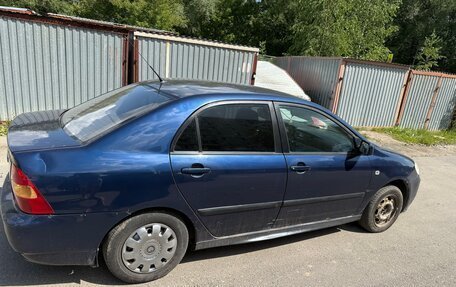 Toyota Corolla, 2004 год, 250 000 рублей, 4 фотография
