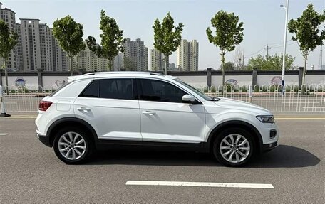 Volkswagen T-Roc I, 2021 год, 1 200 020 рублей, 4 фотография