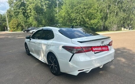 Toyota Camry, 2019 год, 2 599 000 рублей, 8 фотография
