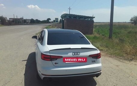 Audi A4, 2016 год, 2 300 000 рублей, 3 фотография