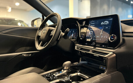 Lexus RX IV рестайлинг, 2025 год, 7 600 000 рублей, 27 фотография
